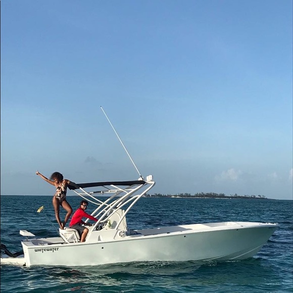 Profile Picture of Anya Mousis (@anyamousis) on Poshmark