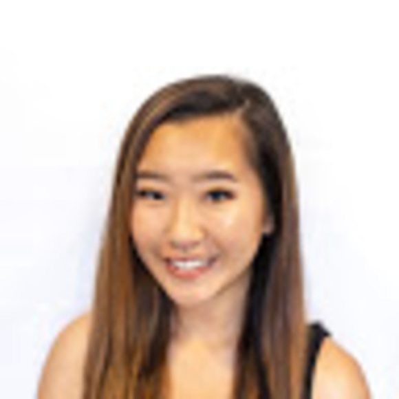 Profile Picture of Evangeline Gao (@evangelinegao) on Poshmark