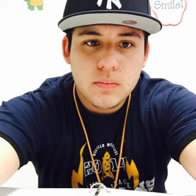 Profile Picture of Fernando Tiscareño (@andy_pounds_) on Twitter