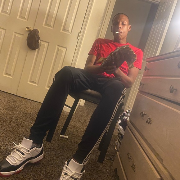 Profile Picture of Jeffrey Wagner (@jeffrey_wagner) on Poshmark