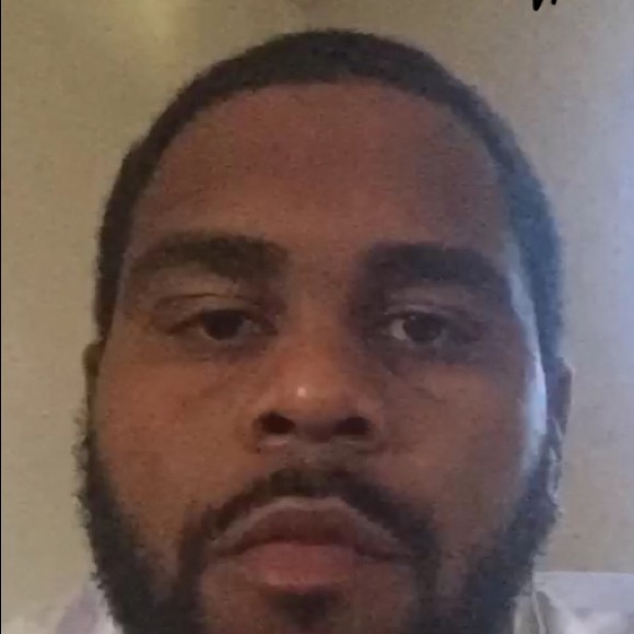 Profile Picture of Jr Jr (@jr_jr88) on Poshmark