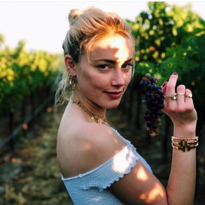 Profile Picture of Esther Turner (@CeceliaETurner) on Twitter