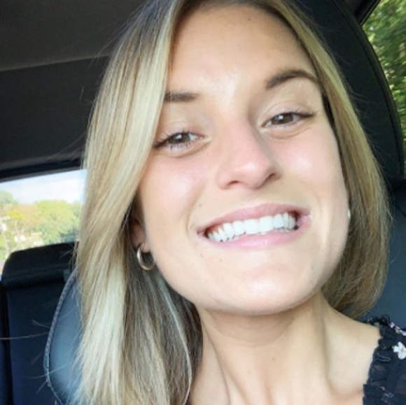 Profile Picture of Christa Pascucci (@cmpascucci1) on Poshmark