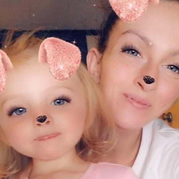 Profile Picture of Melissa Carson (@melmelxo) on Poshmark