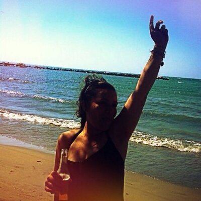 Profile Picture of Carol Gil (@CarolGil1) on Twitter