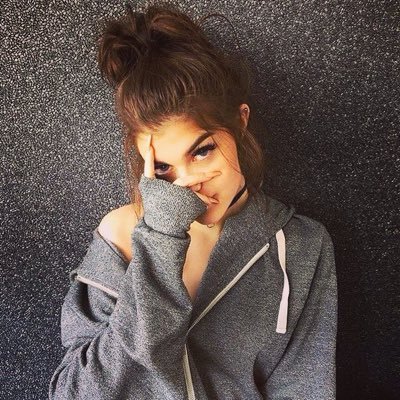 Profile Picture of Ashlee Harper (@AshTheCringe) on Twitter