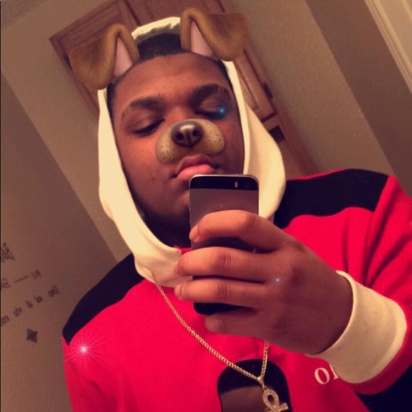 Konard Bables - Poshmark Profile Picture of Konard Bables (@kjaaayy) on Poshmark