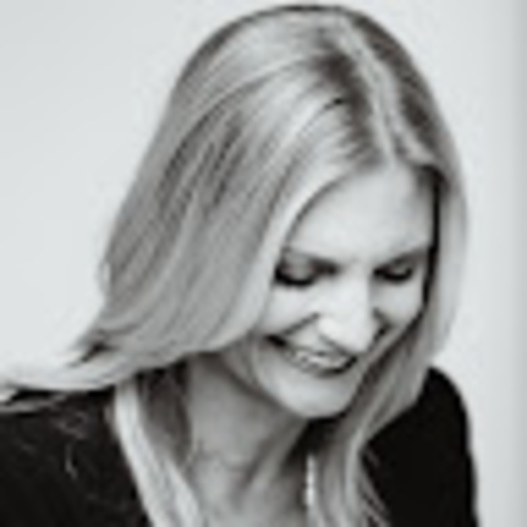 Profile Picture of Kerry Pietrini (@kerrypietrini) on Poshmark