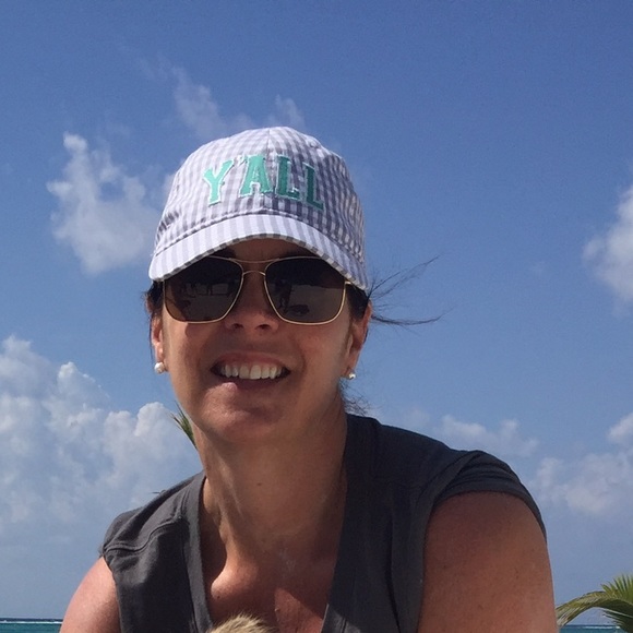 Profile Picture of Alice Miller (@edalmiller) on Poshmark