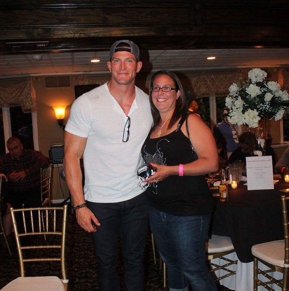 Profile Picture of Danielle Mauceri marshall (@dmars928) on Poshmark