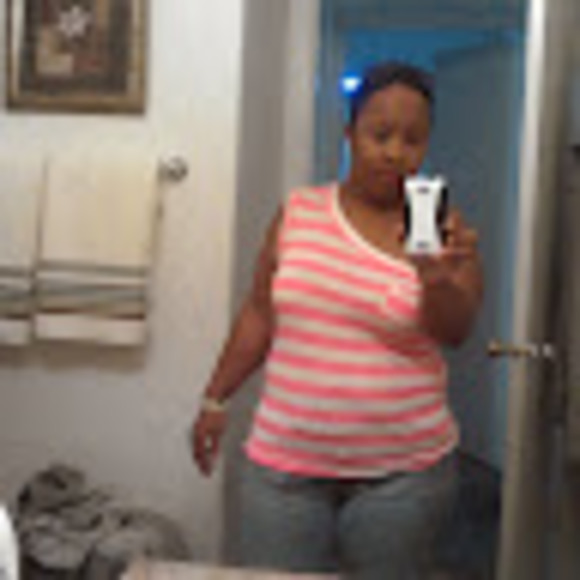 Profile Picture of Rashida Danzie (@rdanzie5) on Poshmark