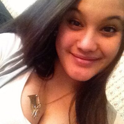 Profile Picture of crystal landeros (@Crystal_110) on Twitter