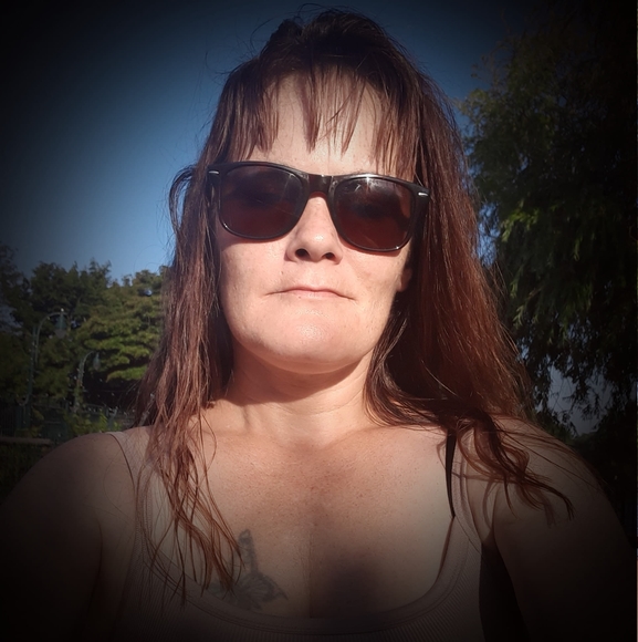 Tabitha-leigh Richards - Poshmark Profile Picture of Tabitha-leigh Richards (@chrisjojokian5) on Poshmark