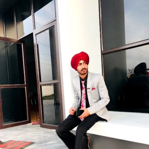 Profile Picture of Deepak Puri (@dpuri8930) on Poshmark