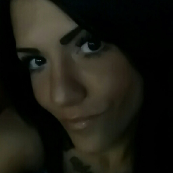 Profile Picture of Whitney Beard (@phelyn101) on Poshmark