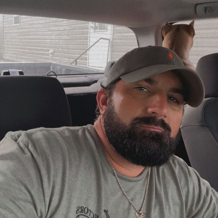 Profile Picture of Marshall (@marshalllong09) on Tiktok