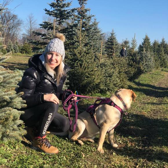 Profile Picture of Alona Ignatenko (@alonaignatenko) on Poshmark