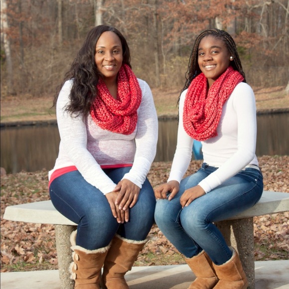 Profile Picture of Torrie Jones (@shanelx2) on Poshmark