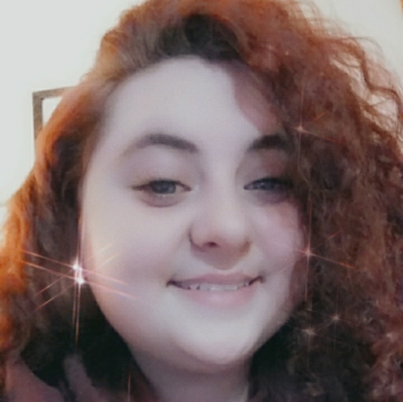 Profile Picture of Michaela Mackie (@michaela_mackie) on Poshmark