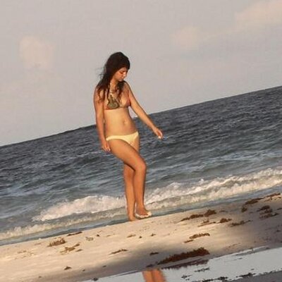 Profile Picture of Elena Leos (@ElenaLeos) on Twitter