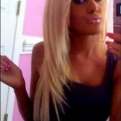 Profile Picture of Candice Rigby (@iwannabeyoursexyblonde) on Myspace