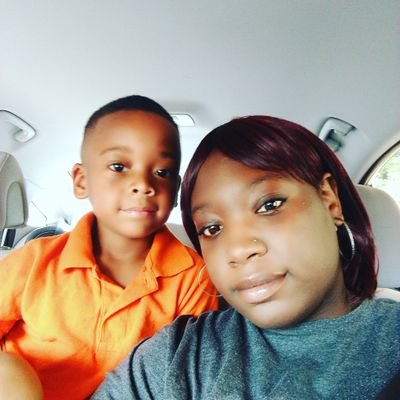 Profile Picture of Bianca Cook Robinson (@MrzRobinson1274) on Twitter