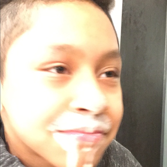 Profile Picture of Alejandro Mendez (@alejandro0258) on Poshmark