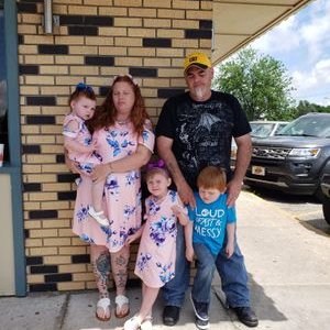 Profile Picture of Lisa Seaton (@LisaSeaton3) on Twitter