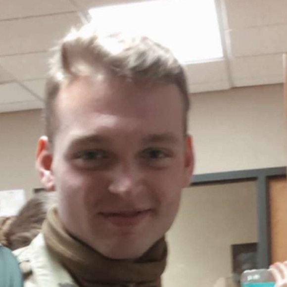 Profile Picture of Sean Bowerfind (@sean_bowerfind) on Poshmark