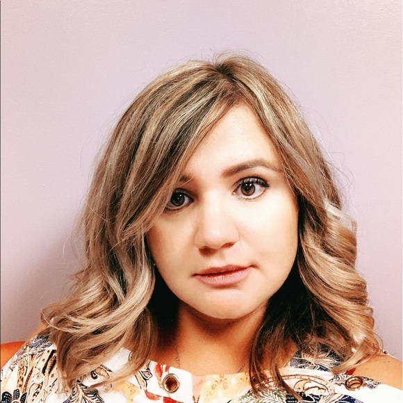 Profile Picture of Ludmila Korneeva (@luda1210) on Poshmark