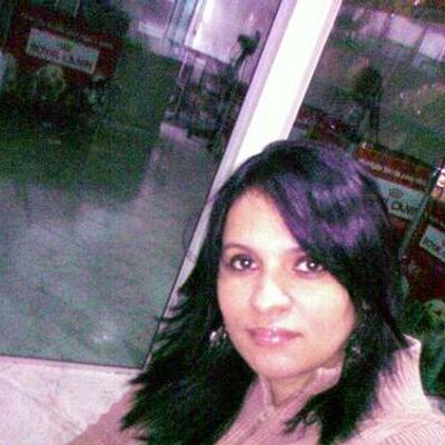 Profile Picture of Roberta  Santos (@robertasantos38) on Twitter