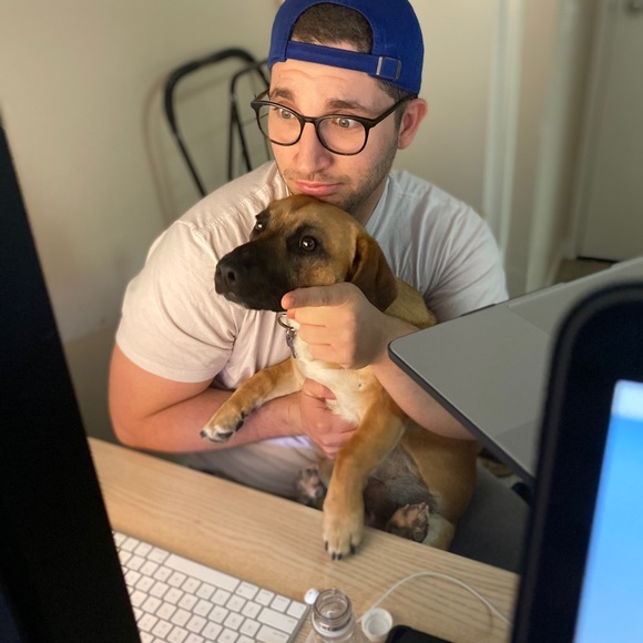 Profile Picture of Daniel Bernstein (@dchaseb) on Poshmark