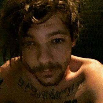 Profile Picture of Louis Girl For Life (@LacySandiego) on Twitter