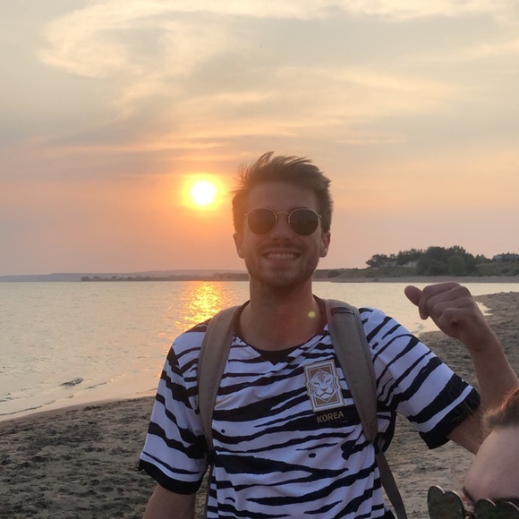 Profile Picture of Matthew Bramblee (@bramblee) on Poshmark