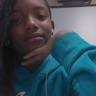 Profile Picture of Chelsey Wright (@chelseywright21) on Twitter