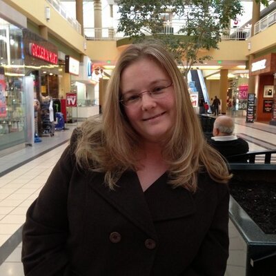 Profile Picture of Jessica L. Wakefield (@JessShorty) on Twitter