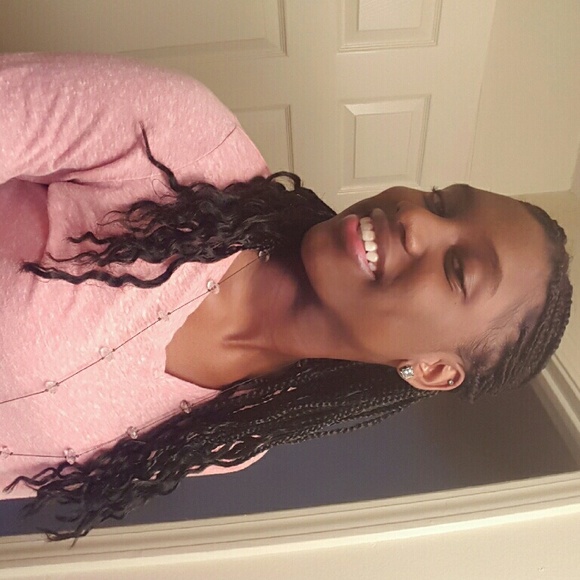 Profile Picture of Grace Reese (@grace_reese) on Poshmark
