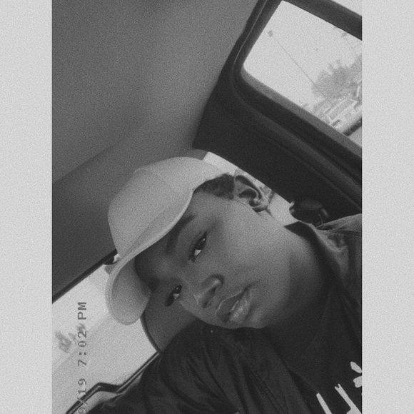Profile Picture of Jonathan Smith (@sixtheestallion) on Poshmark