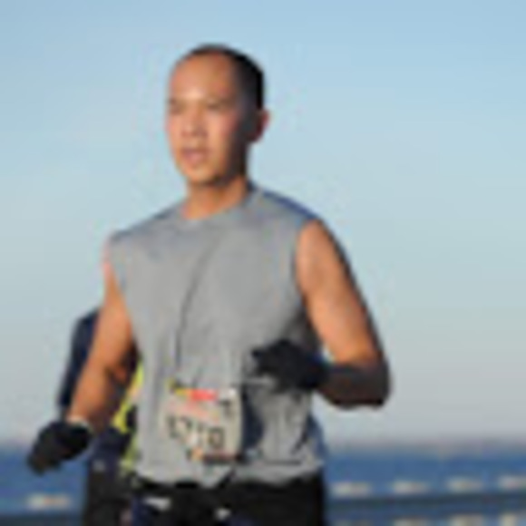 Profile Picture of Dat Quach (@dbquach) on Poshmark