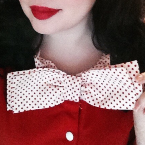 Profile Picture of Jessica Lovelace (@honeybunbun) on Poshmark