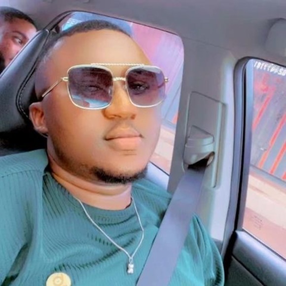 Profile Picture of Saeed Imuran (@seiduimuran) on Poshmark