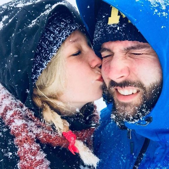 Profile Picture of Amanda Bowler (@amandabowler) on Poshmark