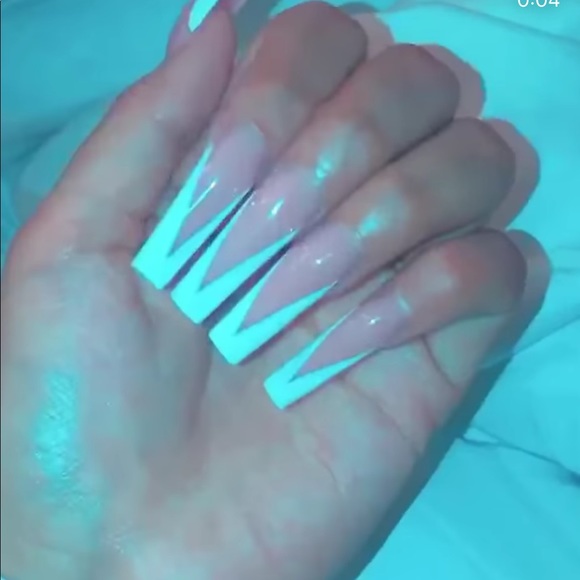 Profile Picture of Miranda Massey (@randababyy536) on Poshmark