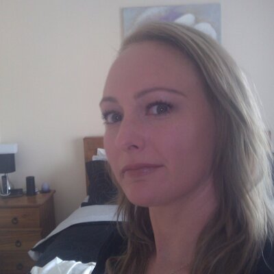 Profile Picture of Carly Dickson (@carlyd1977) on Twitter