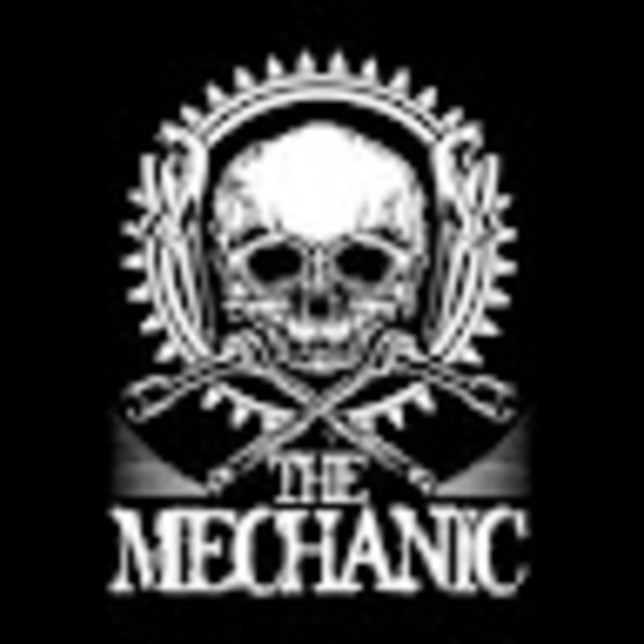 Profile Picture of Robert Cantu (@robert1016c) on Poshmark