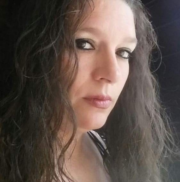 Profile Picture of Tracy Barrenger (@tracy7204) on Poshmark