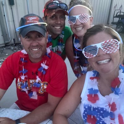 Profile Picture of Laura Gulling (@mommacop134) on Twitter