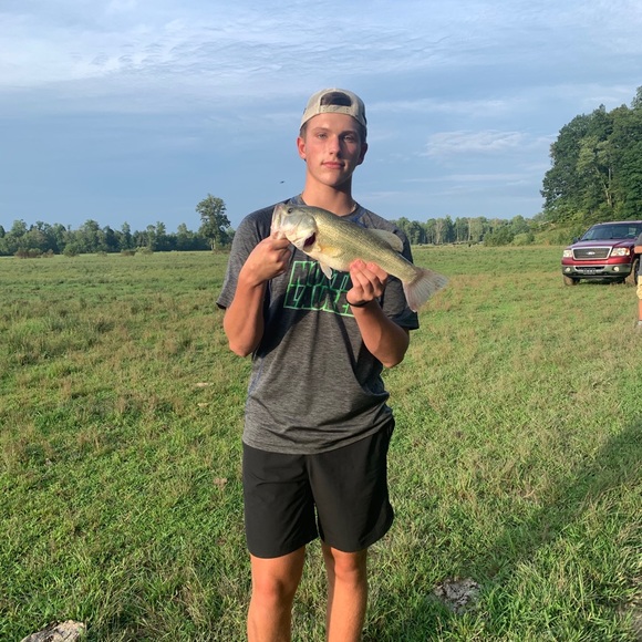 Profile Picture of Chase Keen (@chasekeen) on Poshmark