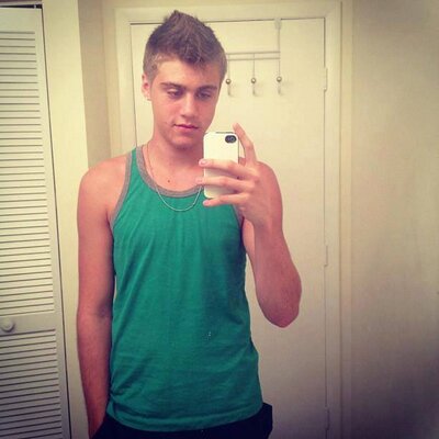 Profile Picture of Jared Yarnall (@@2YJared) on Twitter