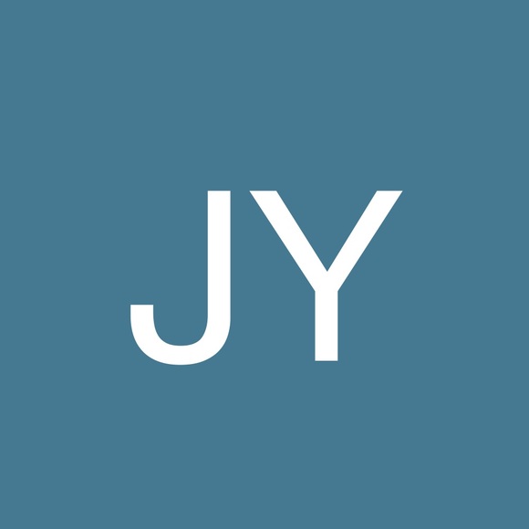Profile Picture of Jill Yusko (@jillyusko) on Poshmark